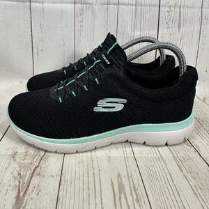 Skechers Women’s size 8.5 Black/Blue Sneakers Shoes Lows Slip On Memory Foam